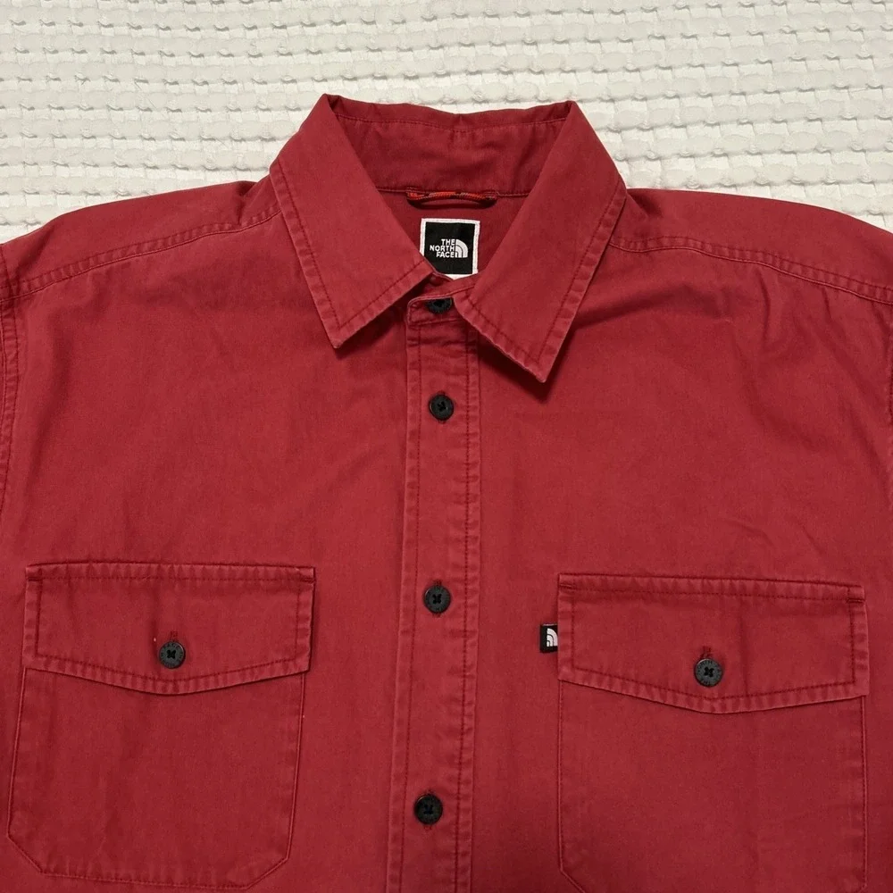 North Face Men's Long Sleeve Button-Up Camp Shirt 100% Cotton Red Size Medium